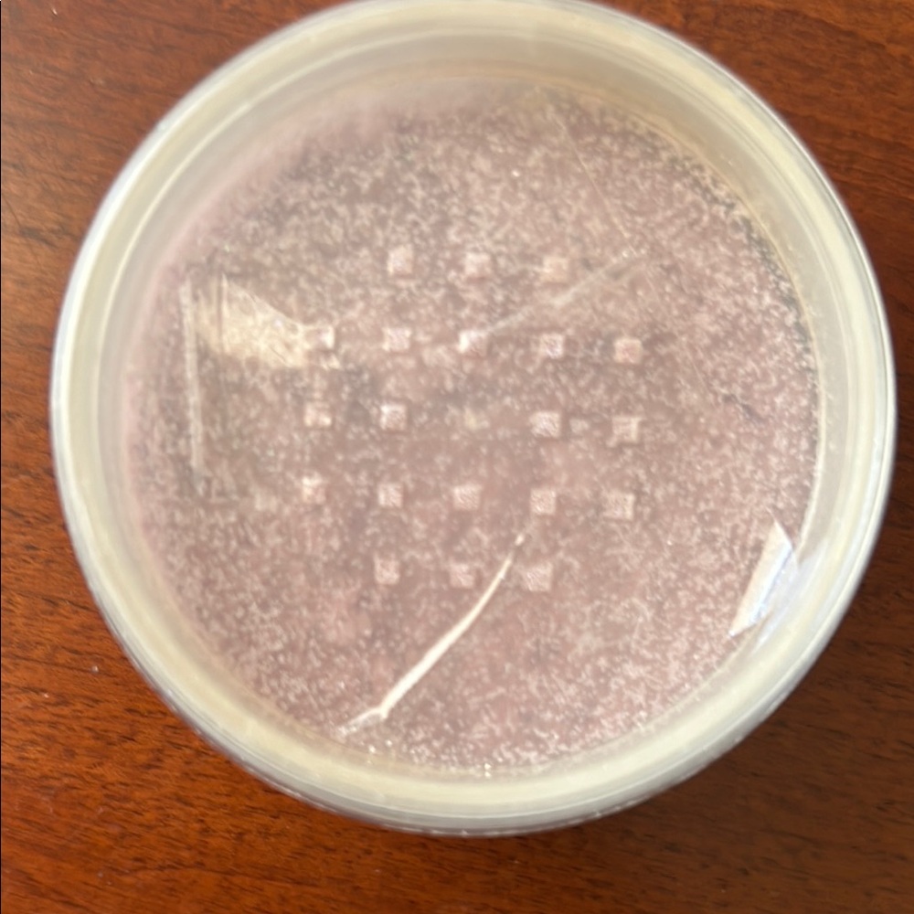 MAC Translucent Makeup Jar - Picture 4 of 4